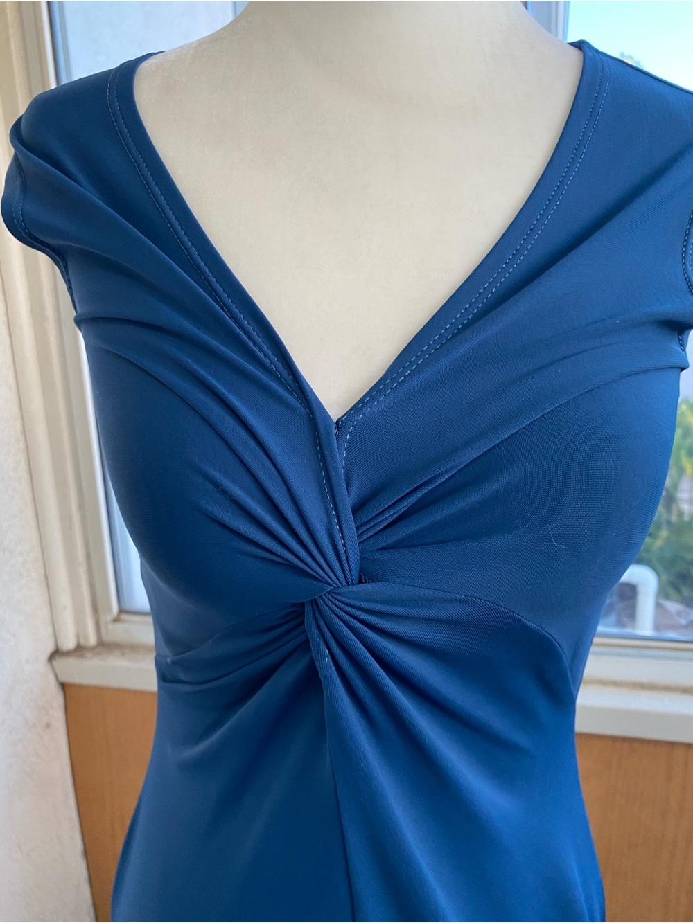 Patagonia  XS Blue Twist Front V-Neck Stretch MIDI Travel Dress